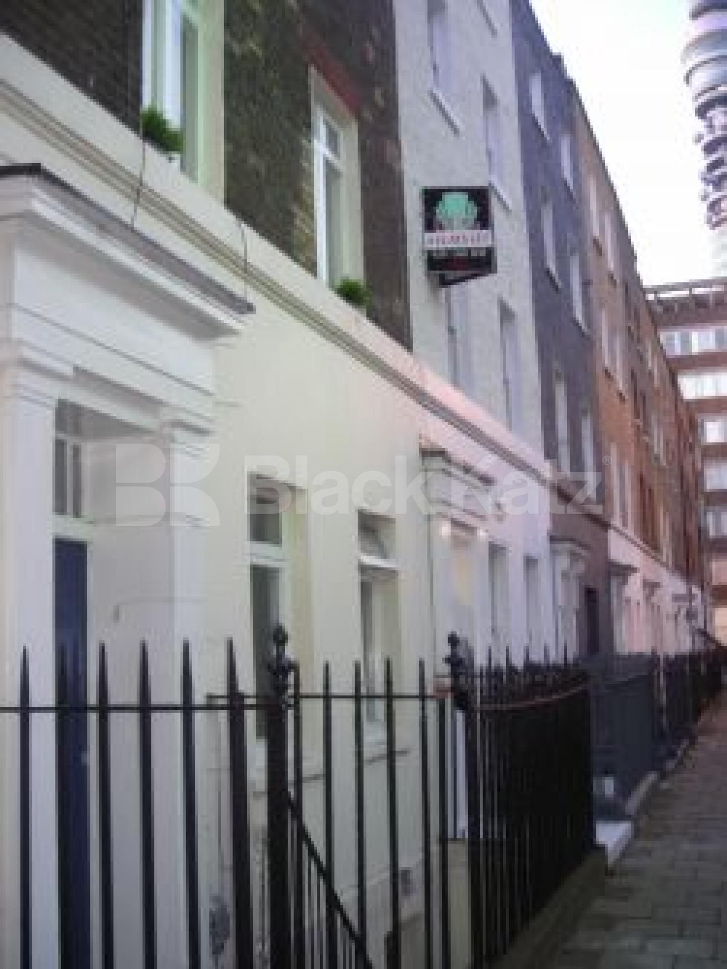 			New instruction, Studio Apartment, 1 bath, 1 reception Flat			 Goodge Street, Tottenham Court Road W1T